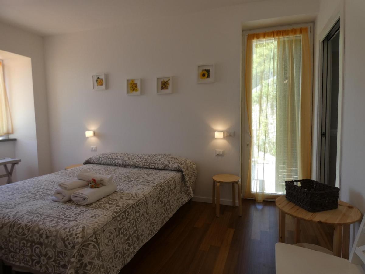Sant'Anna Hostel Специя Екстериор снимка