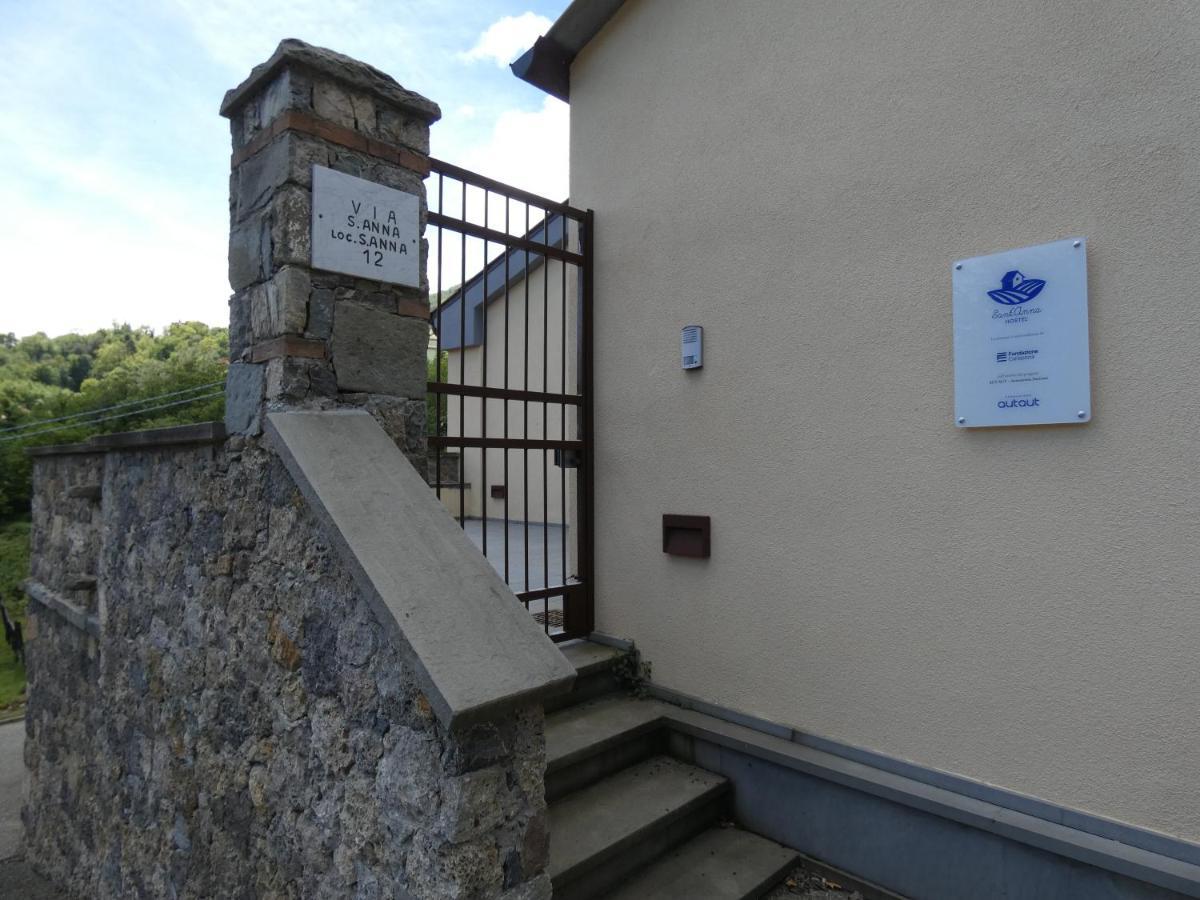 Sant'Anna Hostel Специя Екстериор снимка